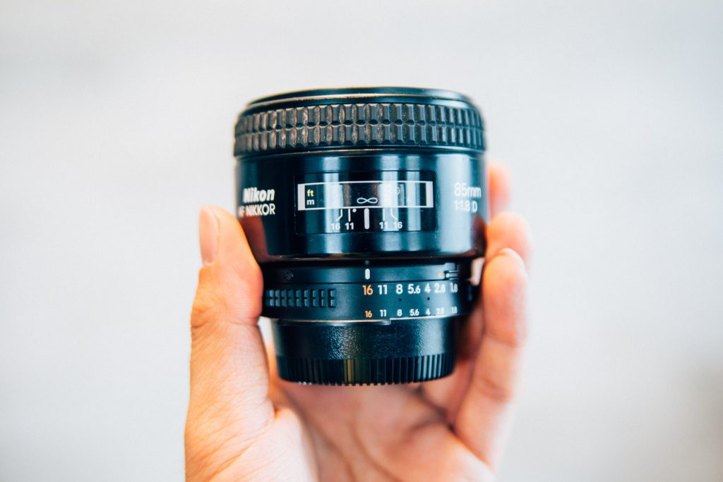 独特の世界観。「Nikon Ai AF Nikkor 85mm F1.8D」の魅力を紹介します。